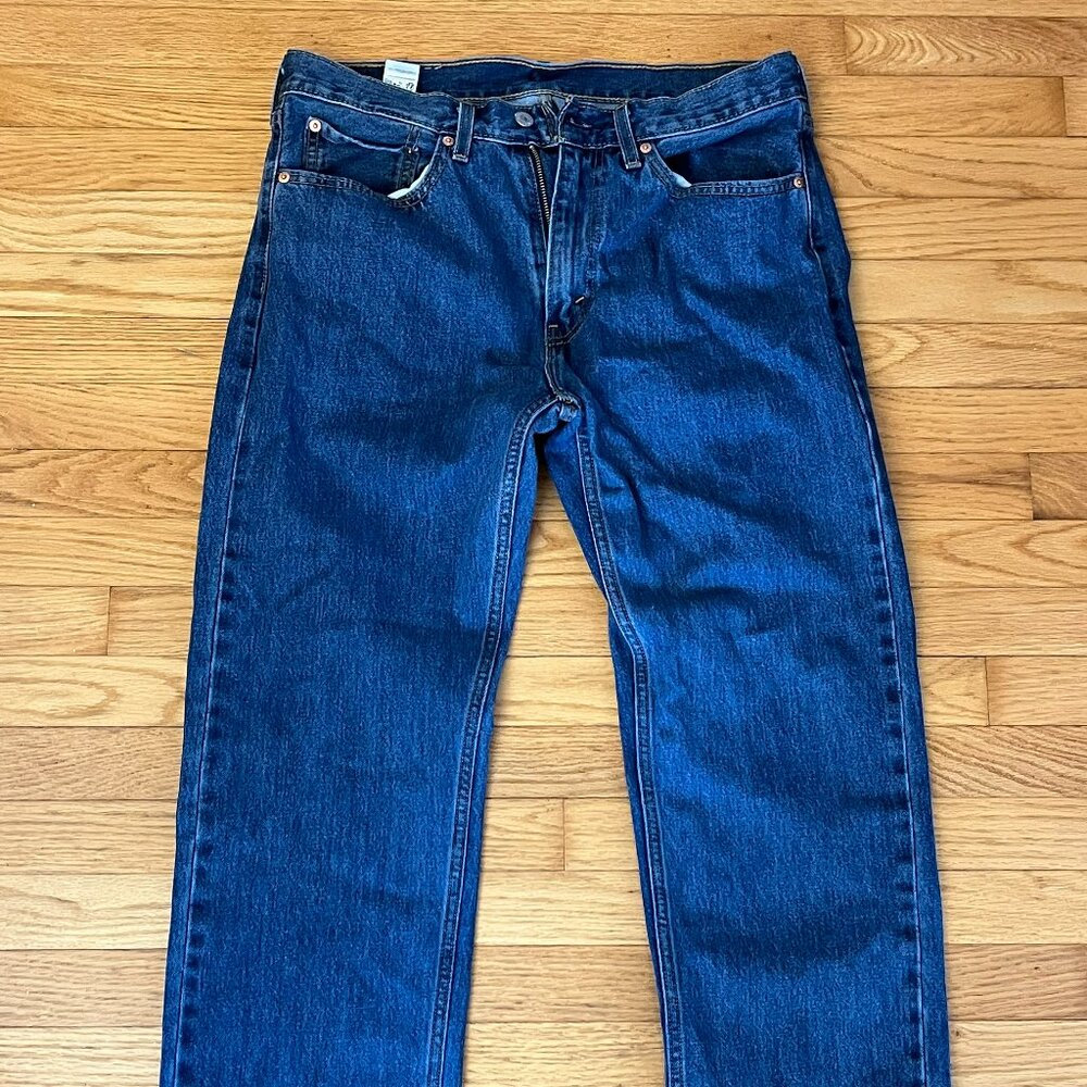 NWT Levi 505 Jeans 35*32 but fits like 33/34